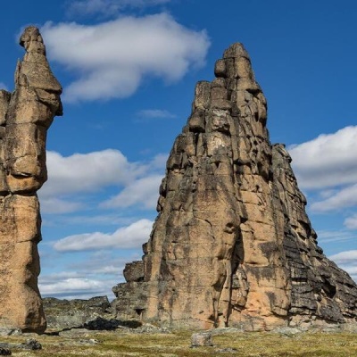 Гранитные города "Улахан Сис"