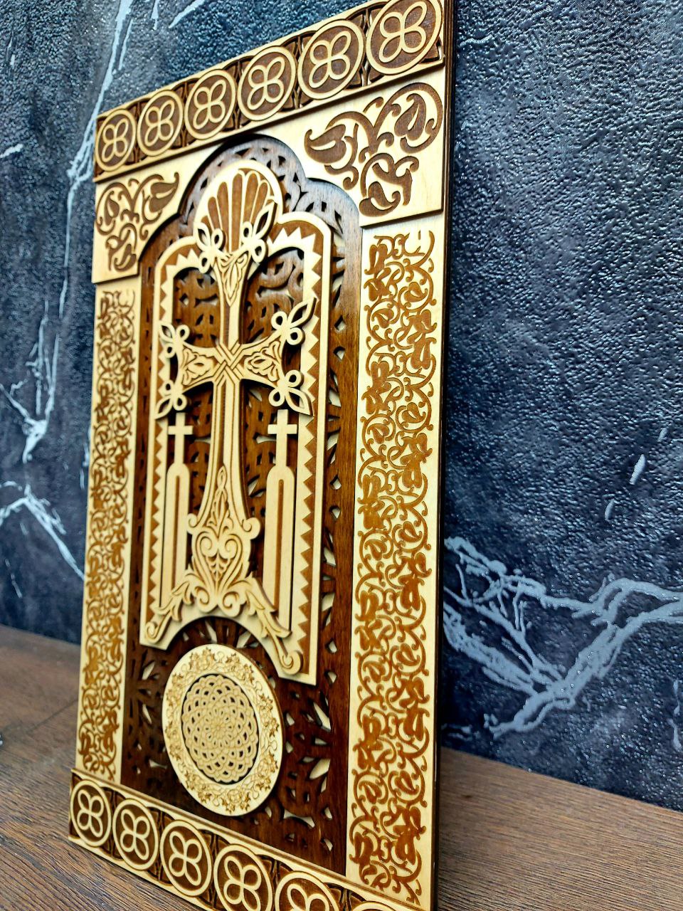Резная миниатюра Хачкар