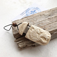 MAMMOTH WORKSHOP & GALLERY / Флеш карта из бивня мамонта и березы